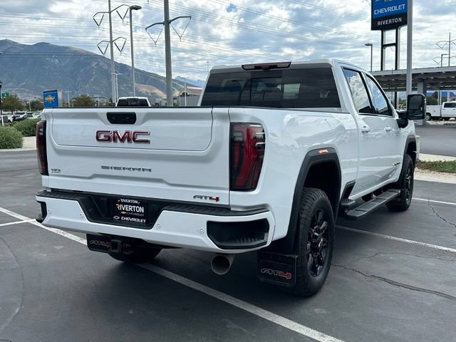 Certified 2025 GMC Sierra 3500 AT4 w/ Technology Package AWD/4WD image 8