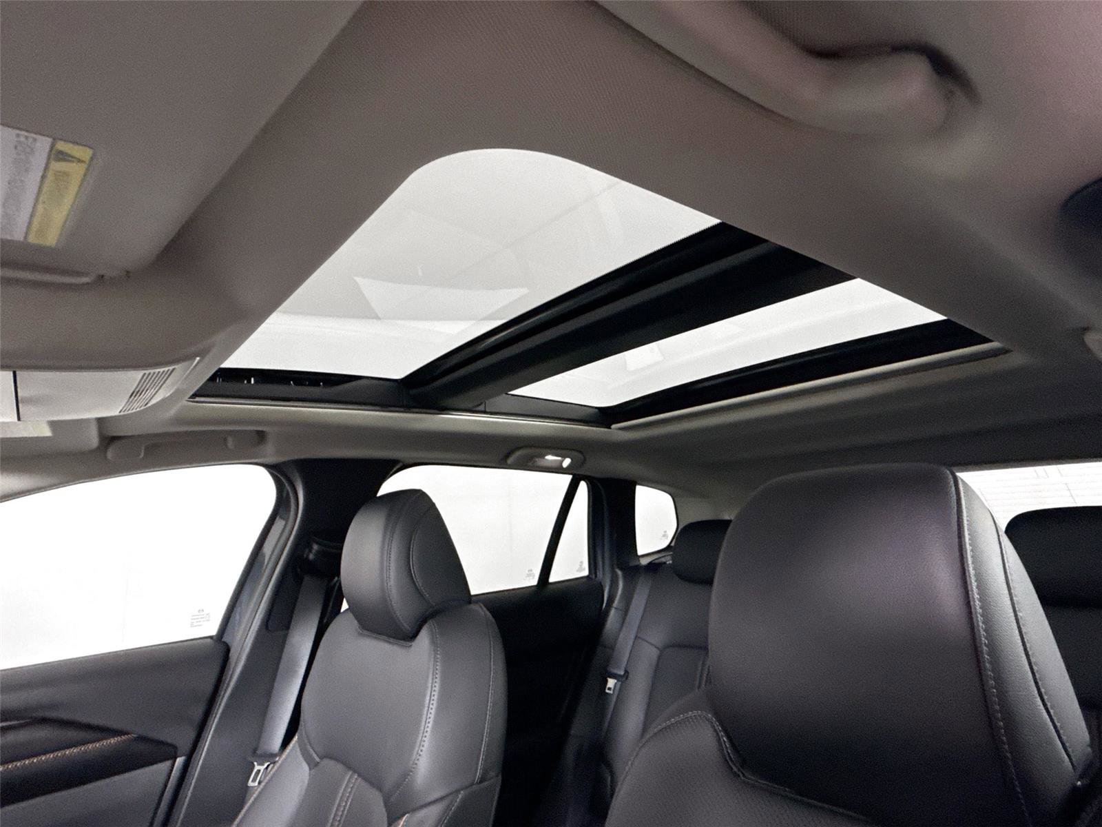 Certified 2025 MAZDA CX-50 AWD 2.5 S w/ Weather Package image 6