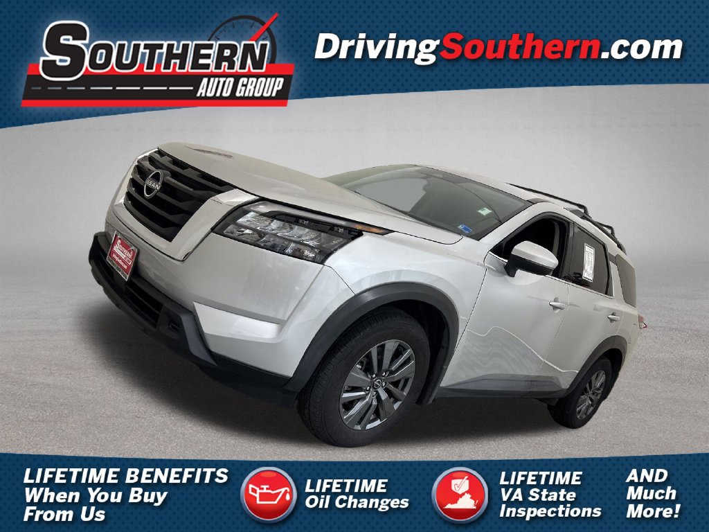 Used 2023 Nissan Pathfinder SV