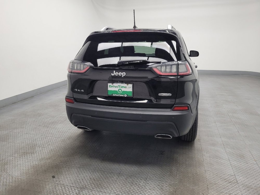 Used 2019 Jeep Cherokee Latitude Plus w/ Cold Weather Group AWD/4WD image 7