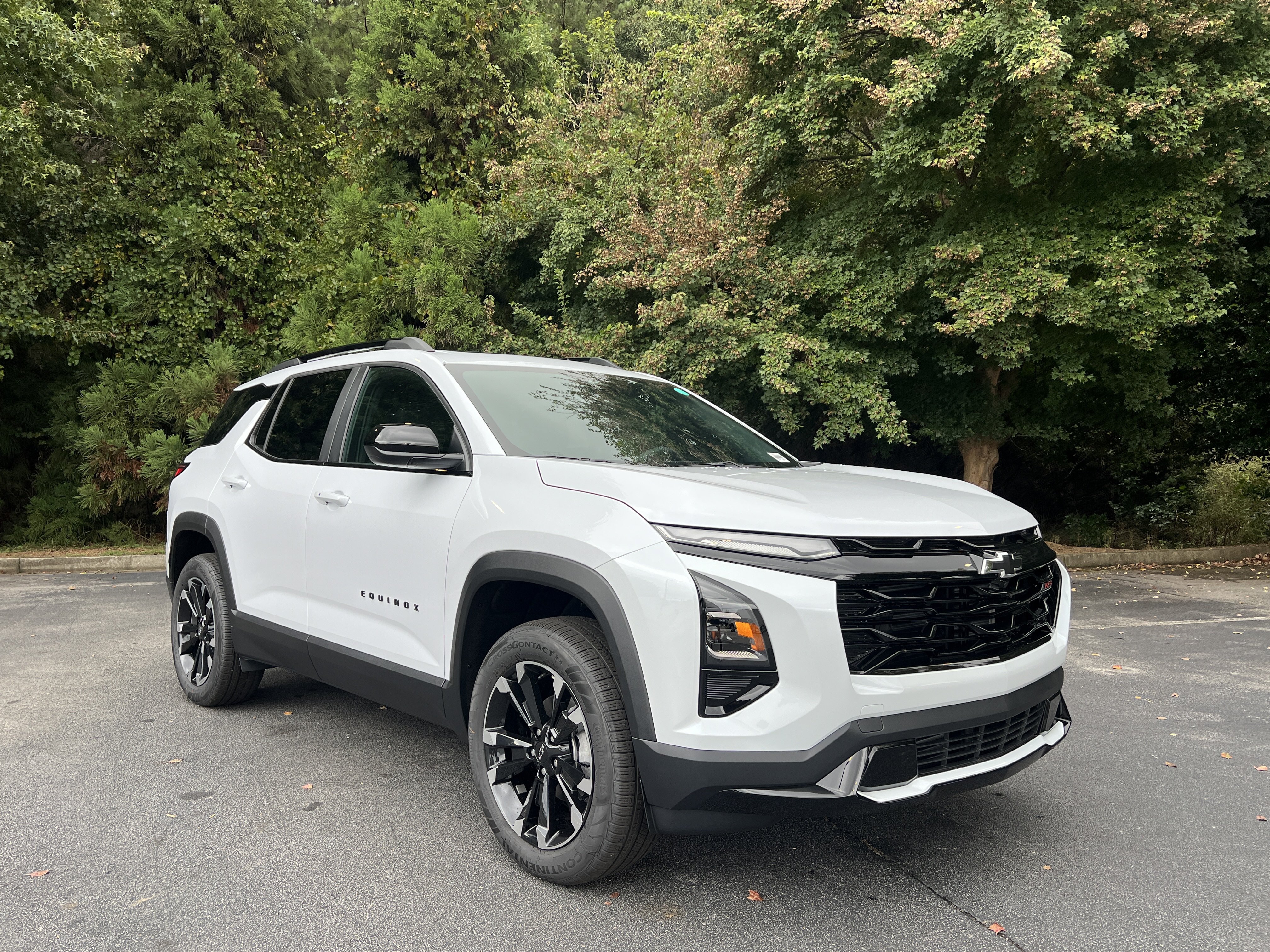 New 2027 Chevrolet Equinox RS FWD image 2