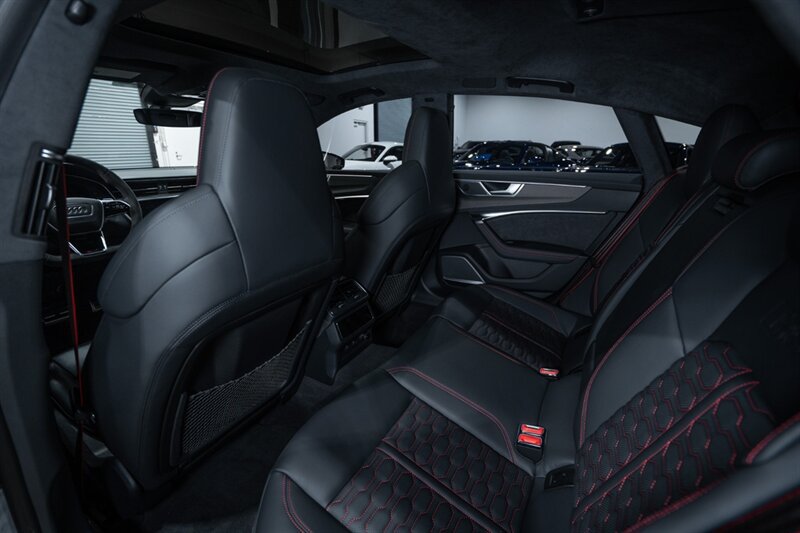 Used 2023 Audi RS 7 Sportback AWD/4WD image 30