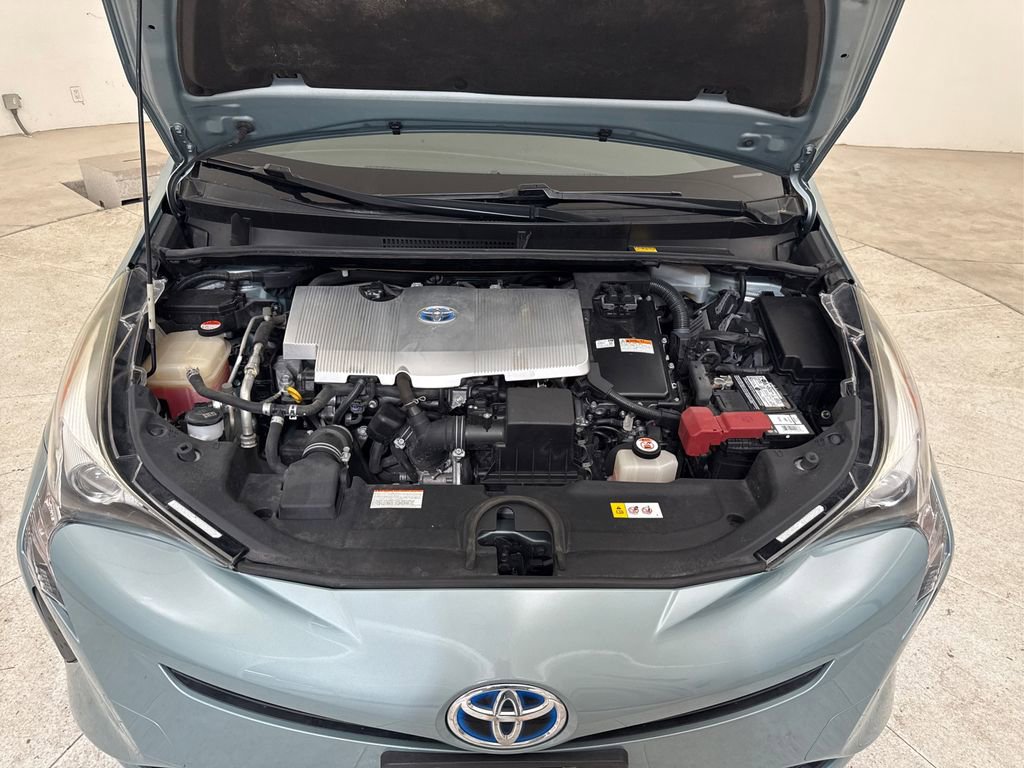 Used 2016 Toyota Prius Four image 10