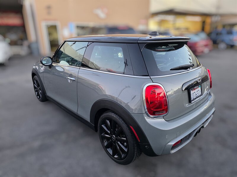 Used 2019 MINI Cooper S FWD image 3