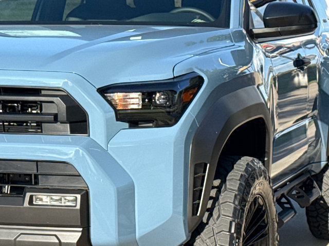 New 2026 Toyota 4Runner SR5 AWD/4WD image 5