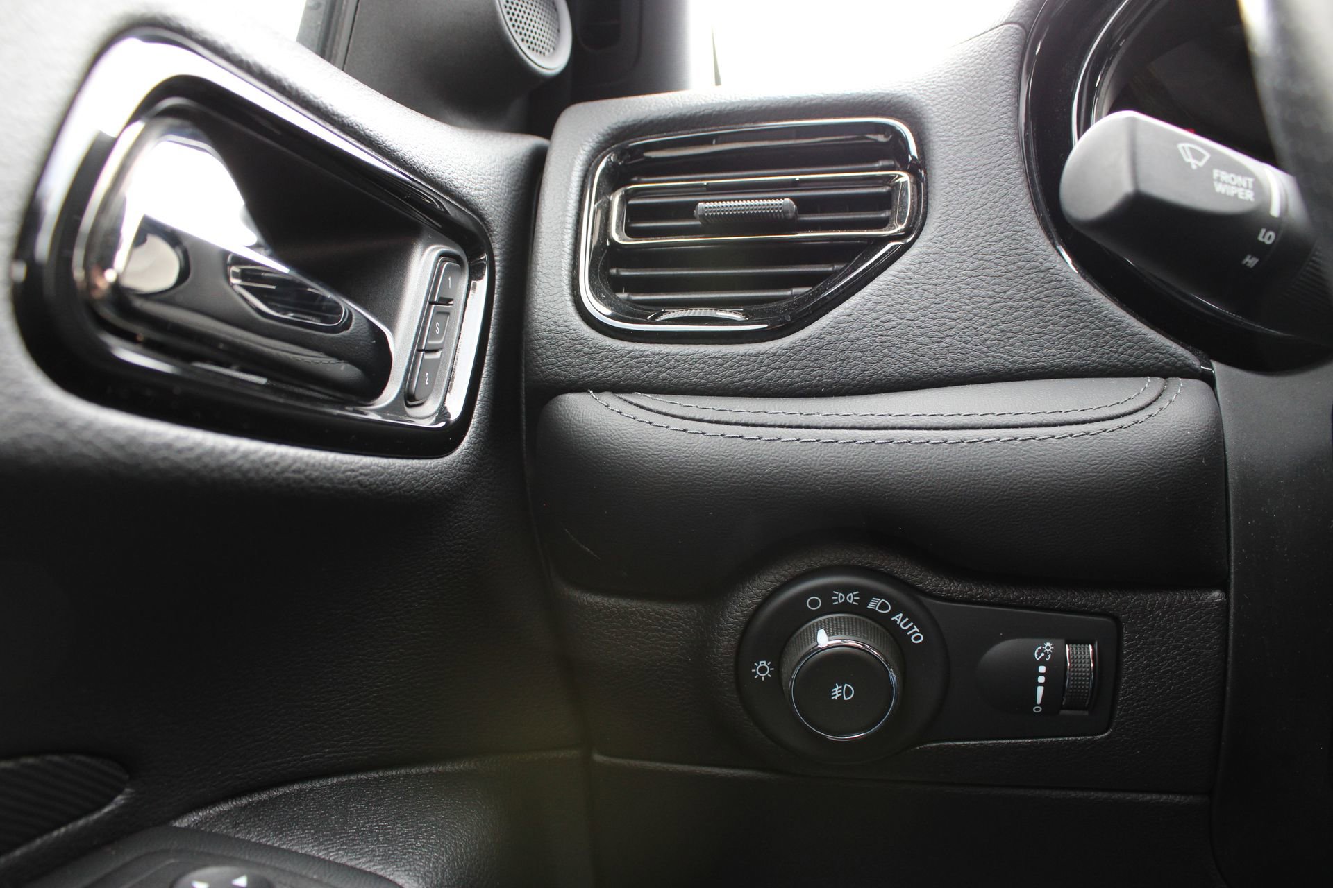 Used 2022 Dodge Durango GT AWD/4WD image 32