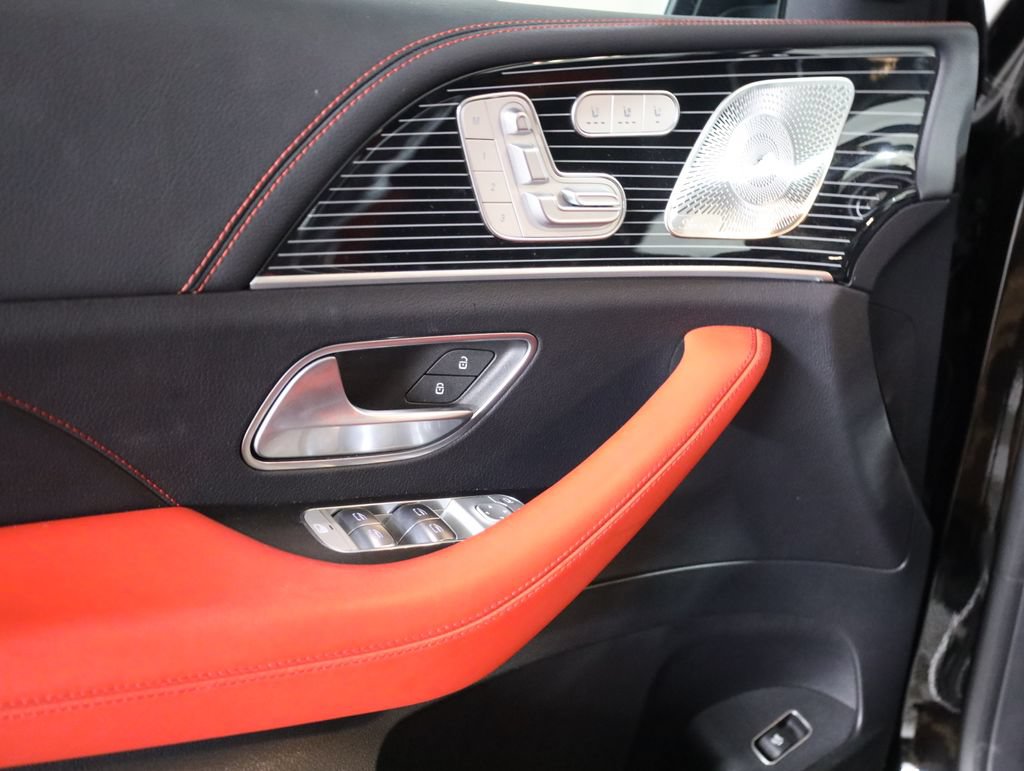 Used 2025 Mercedes-Benz GLE 53 AMG 4MATIC Coupe image 9