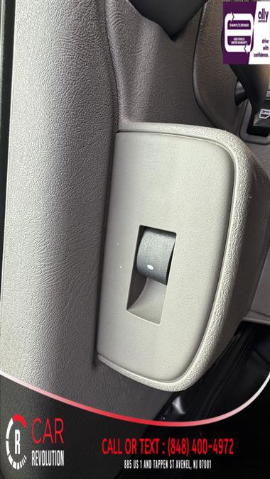 Used 2017 Chevrolet Express 2500 image 23