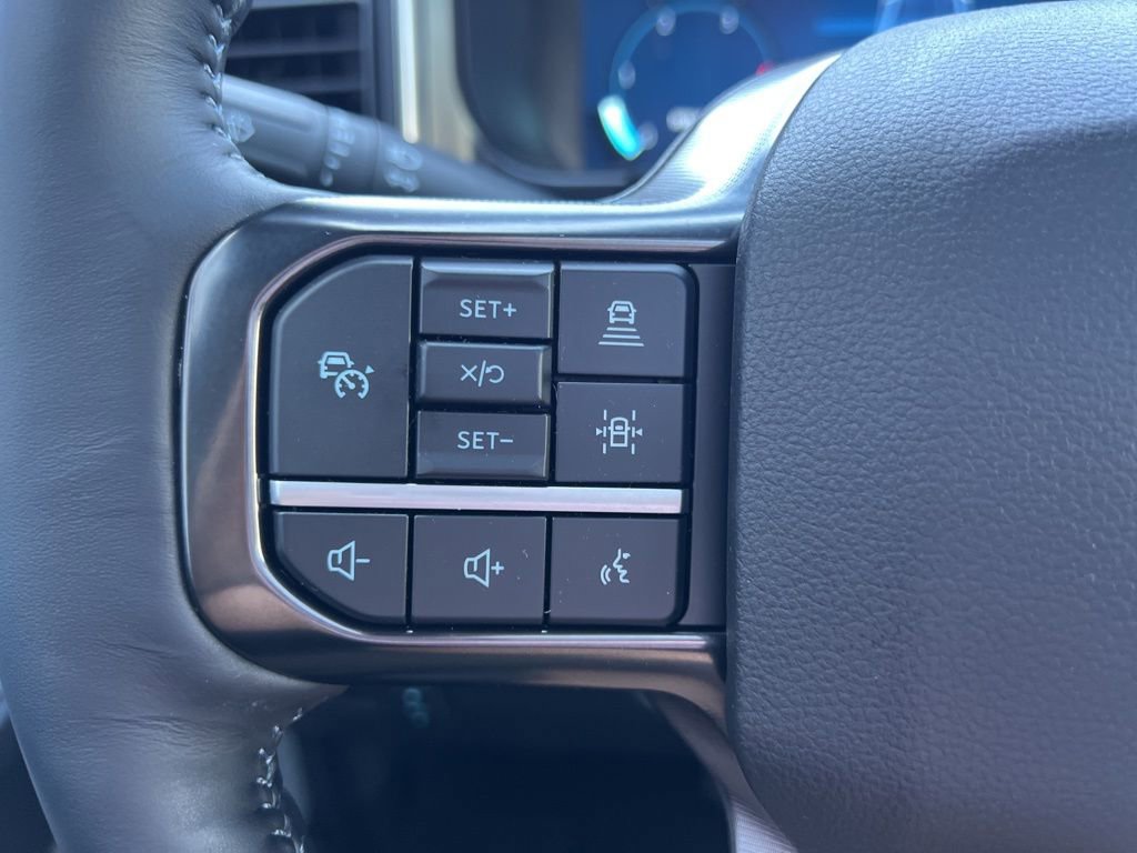 New 2026 Ford F250 Platinum image 17