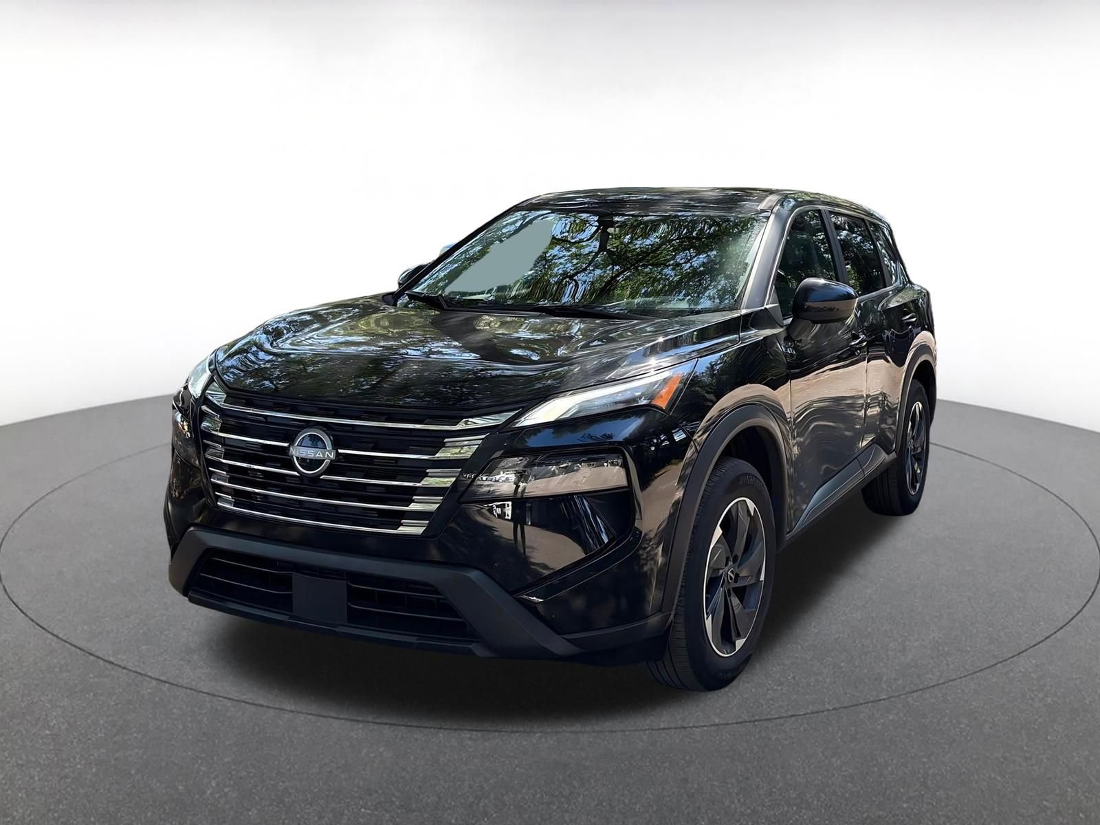 Used 2025 Nissan Rogue SV AWD/4WD image 3