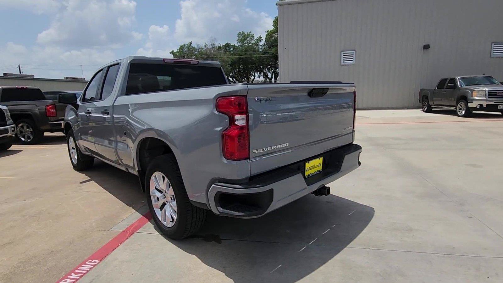 Used 2025 Chevrolet Silverado 1500 Custom RWD image 7