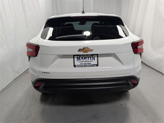 New 2026 Chevrolet Trax LS w/ LS Convenience Package image 4
