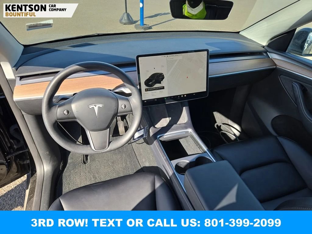 Used 2025 Tesla Model Y Long Range AWD/4WD image 8