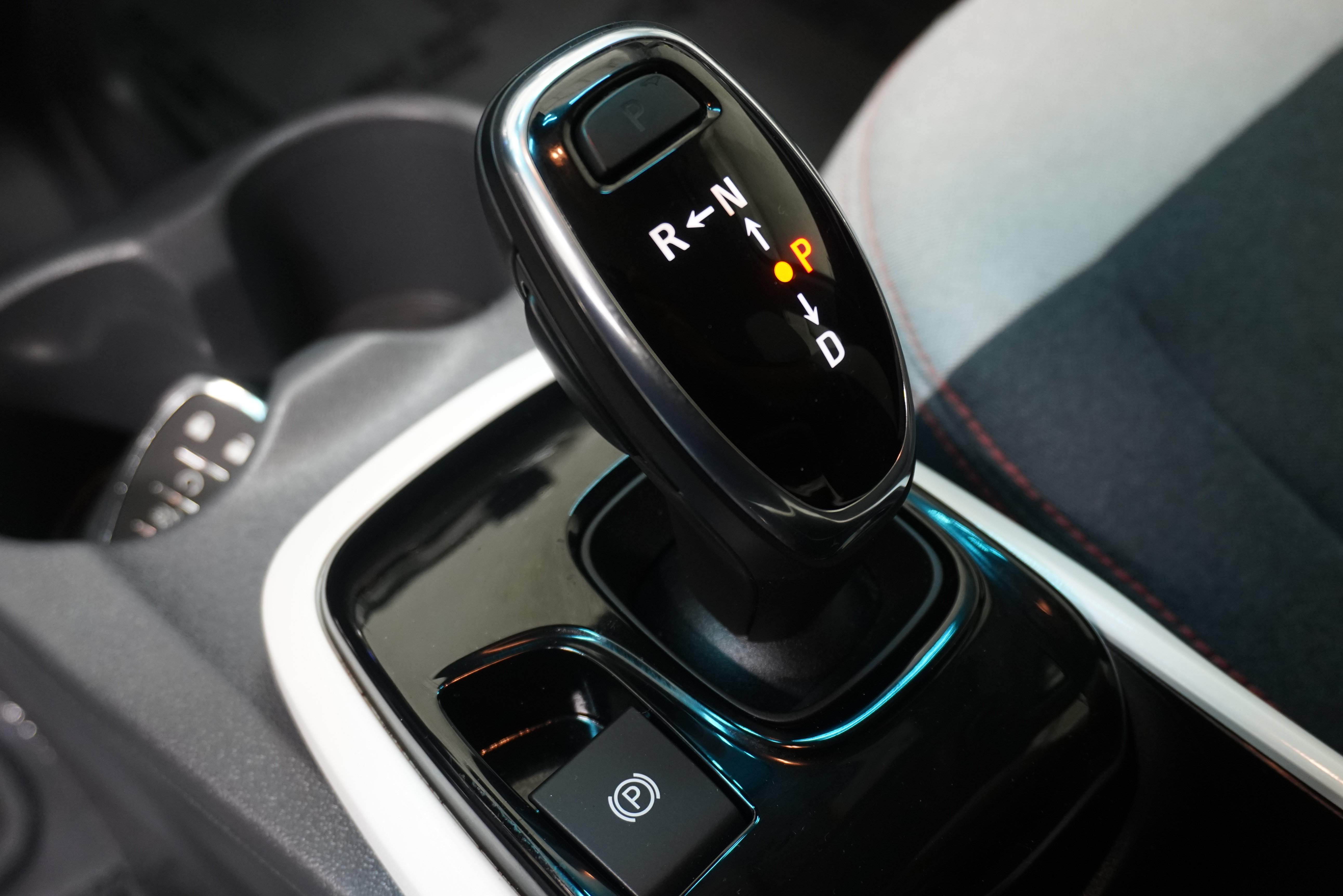 Used 2019 Chevrolet Bolt LT FWD image 19