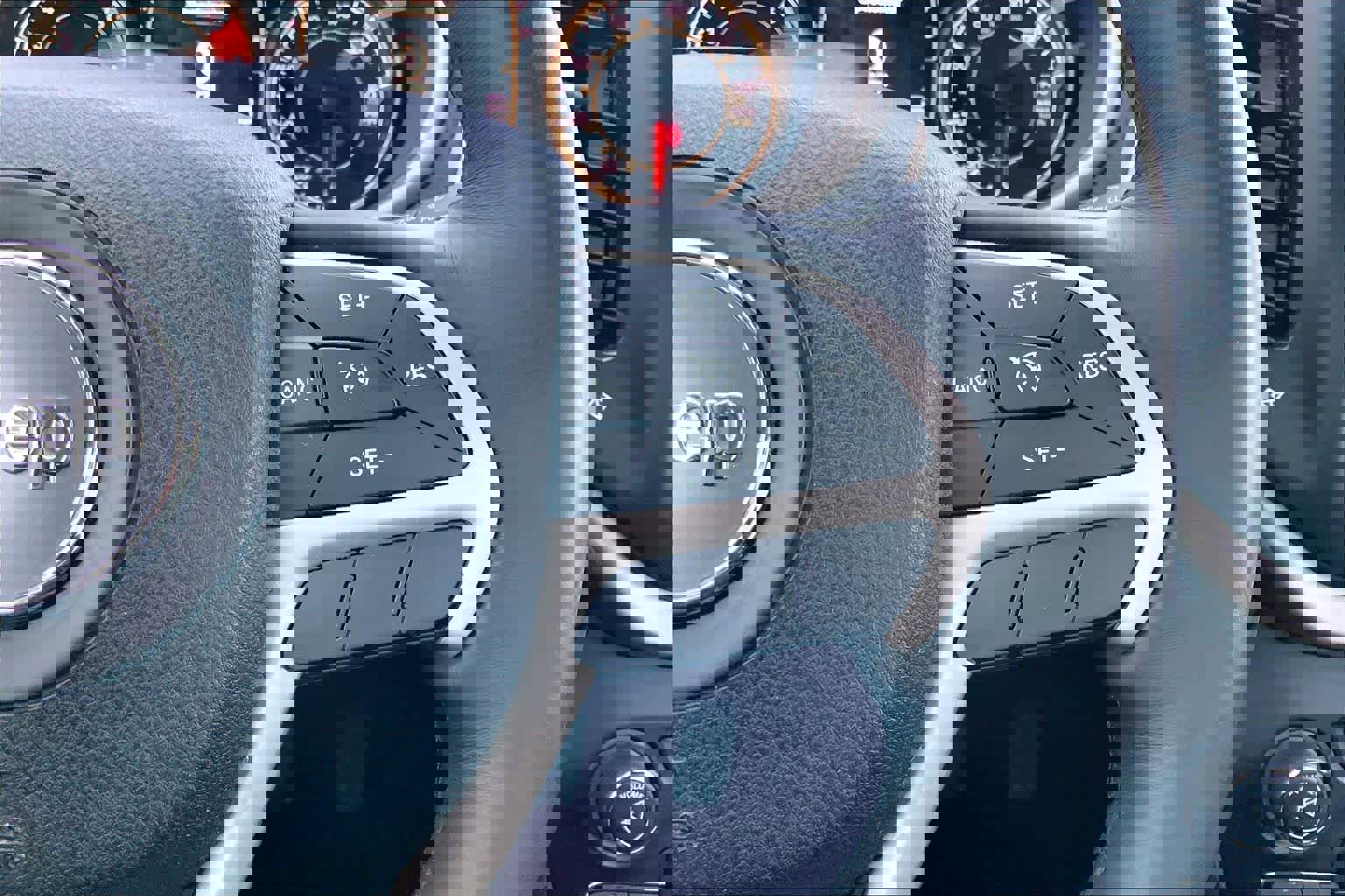 Used 2016 Jeep Cherokee Latitude w/ Cold Weather Group image 24