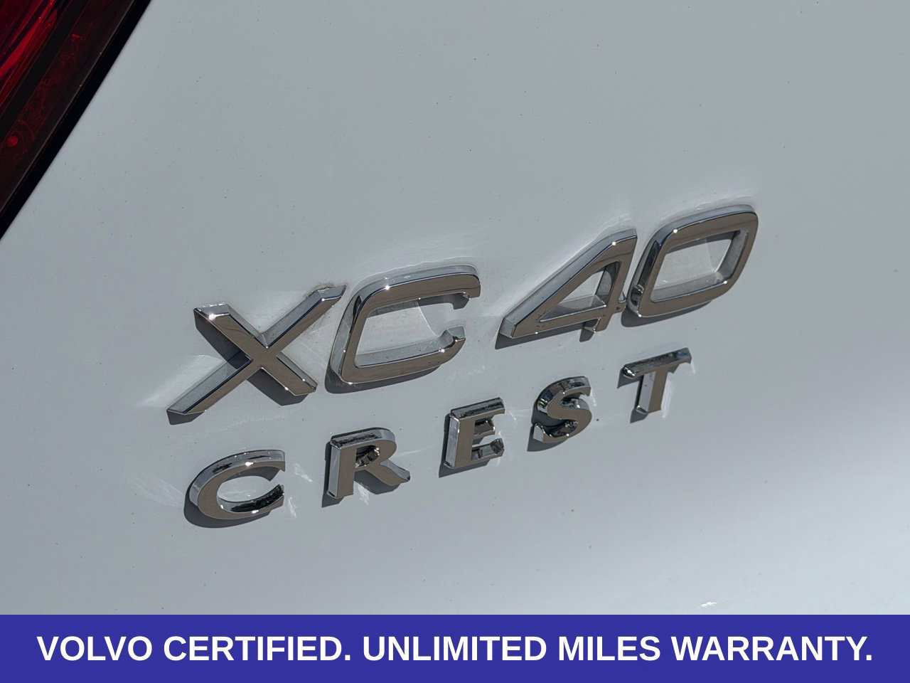 Certified 2024 Volvo XC40 B5 Core AWD/4WD image 16