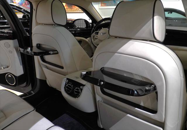 Used 2013 Bentley Mulsanne RWD image 23