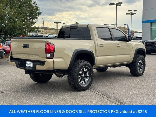 Used 2019 Toyota Tacoma TRD Off-Road w/ Technology Package AWD/4WD image 6