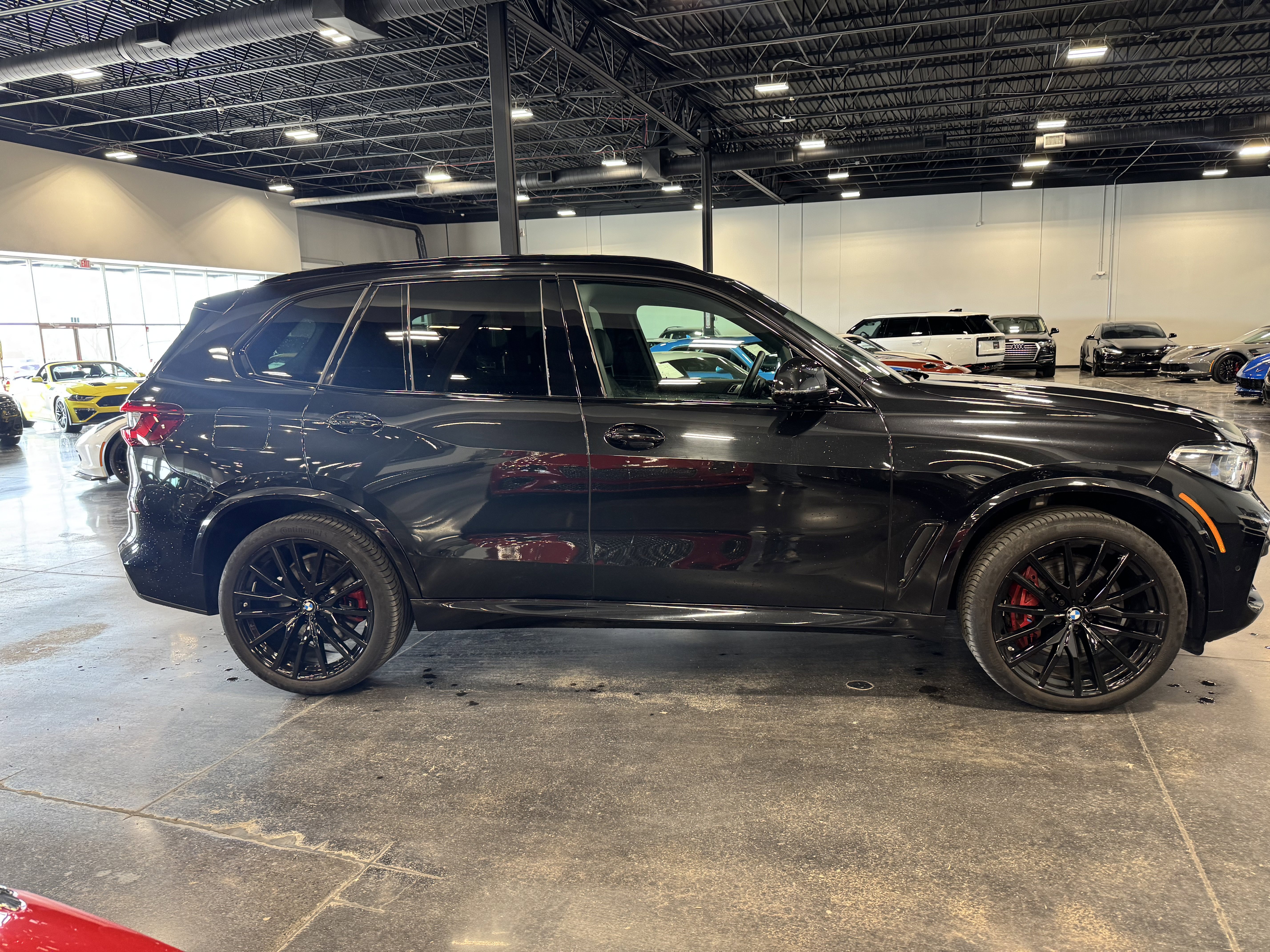 Used 2023 BMW X5 M50i w/ Executive Package image 2