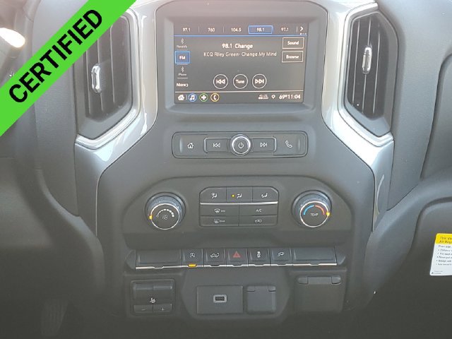 Certified 2020 Chevrolet Silverado 1500 Custom w/ Custom Value Package AWD/4WD image 21