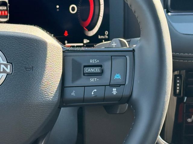 Certified 2025 Nissan Rogue Platinum AWD/4WD image 27