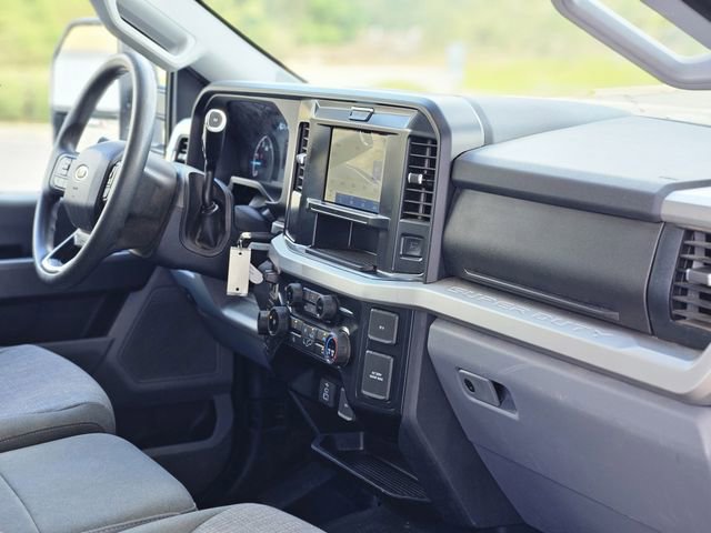Used 2025 Ford F350 XLT image 13