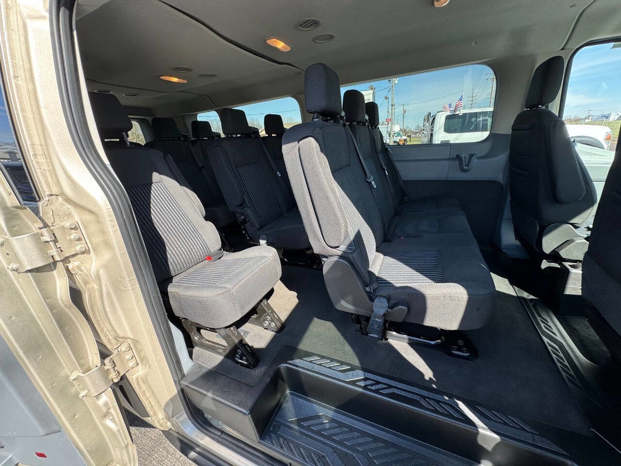 Used 2019 Ford Transit 350 XLT image 14