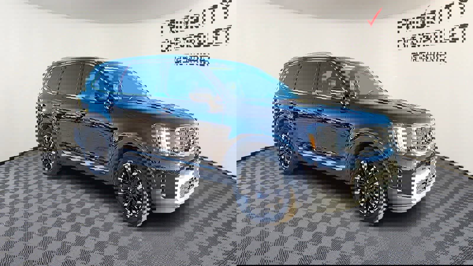 Used 2024 Kia Telluride SX Prestige w/ Towing Package image 2