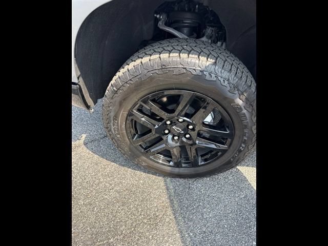 Used 2026 Chevrolet Silverado 1500 Custom Trail Boss AWD/4WD image 26