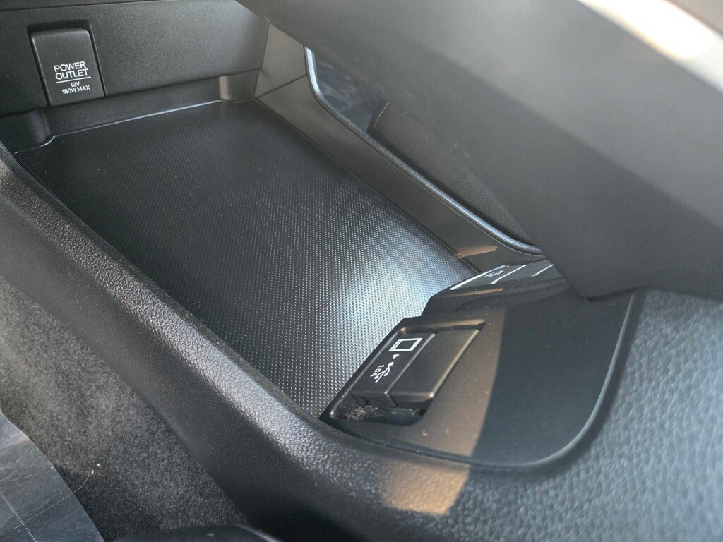 Certified 2018 Honda Clarity Plug-In Hybrid image 18