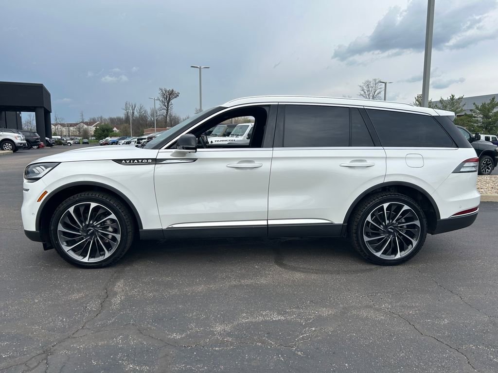 Used 2023 Lincoln Aviator Reserve w/ Equipment Group 201A image 4