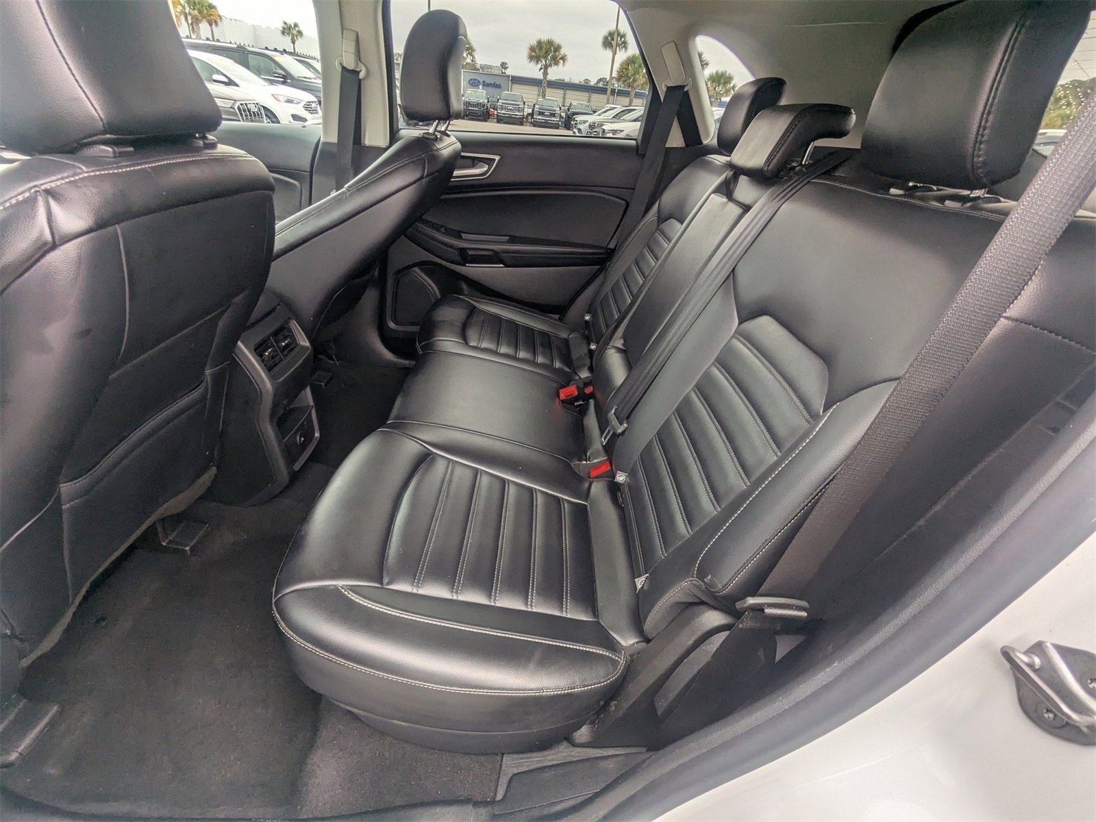 Used 2023 Ford Edge SEL image 14