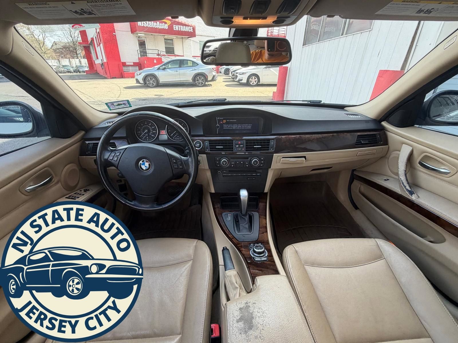 Used 2011 BMW 328i Sedan RWD image 3
