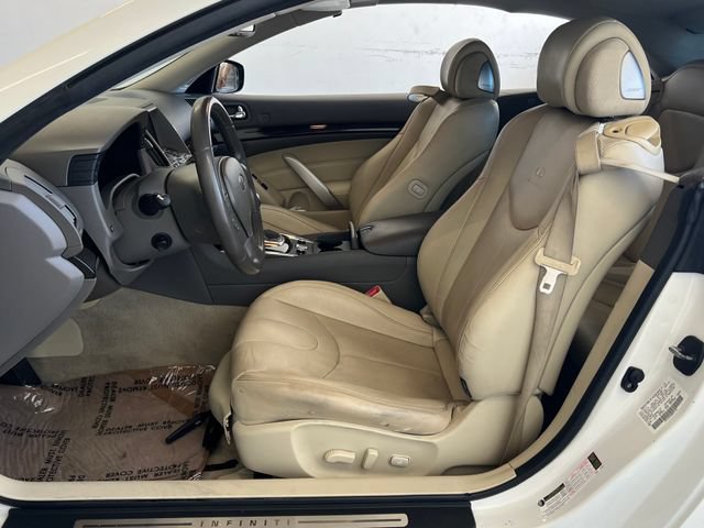 Used 2014 INFINITI Q60 Convertible w/ Premium Package RWD image 29