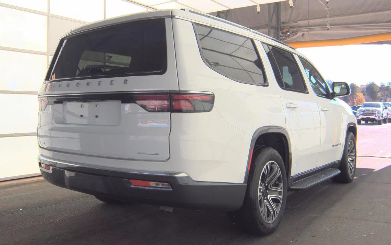 Used 2022 Jeep Wagoneer Series III image 8