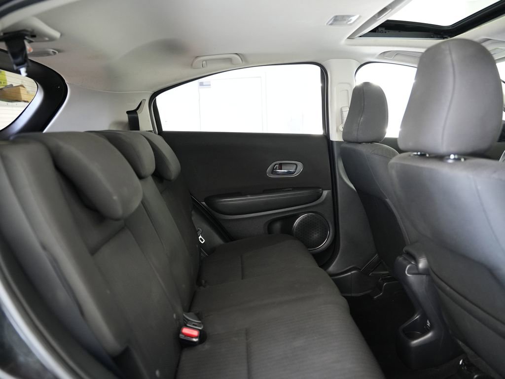 Used 2017 Honda HR-V EX image 32