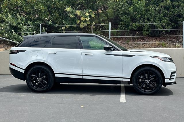 Certified 2026 Land Rover Range Rover Velar Dynamic SE AWD/4WD image 6