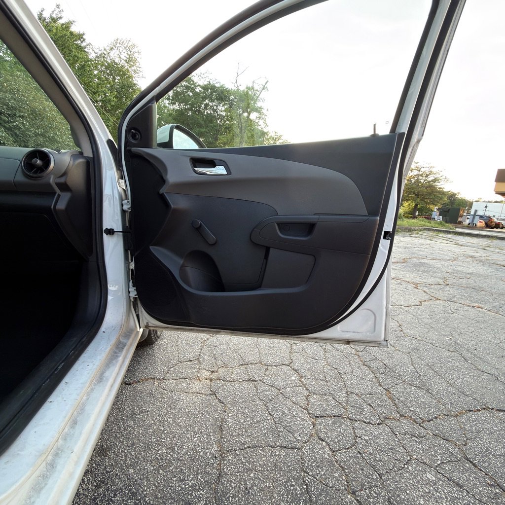 Used 2014 Chevrolet Sonic LS image 21