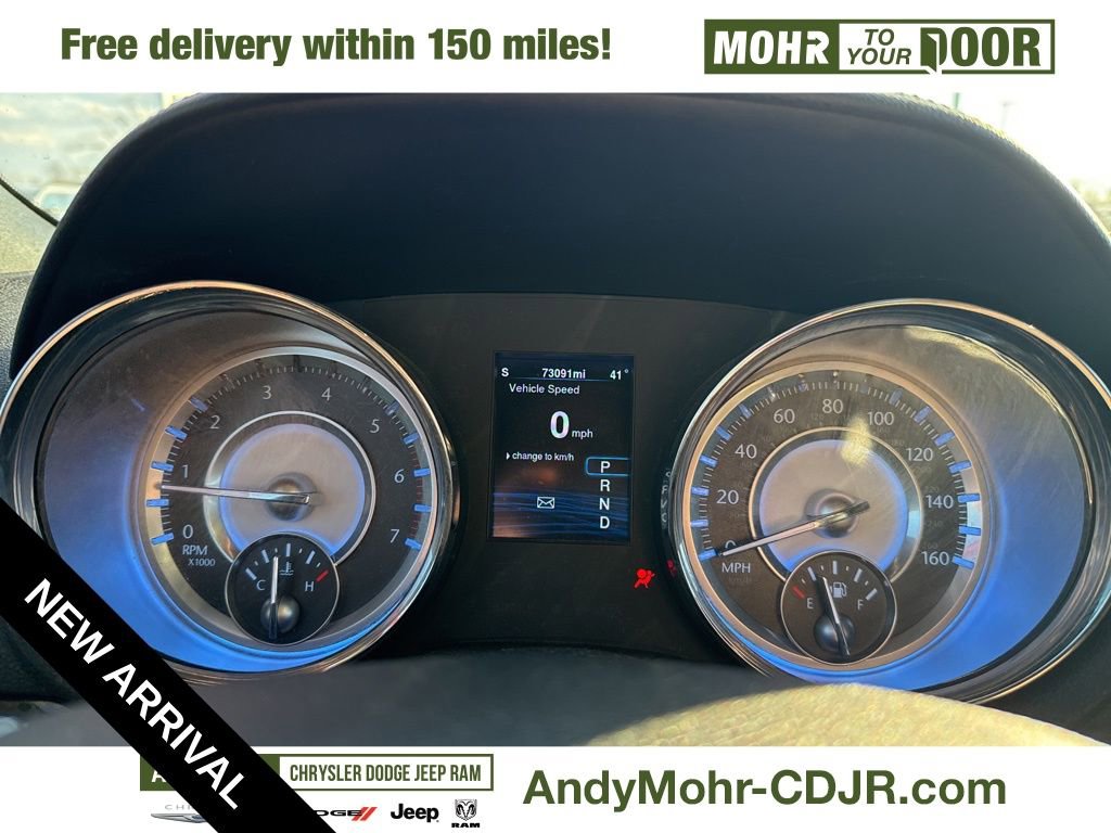 Used 2013 Chrysler 300 C image 9