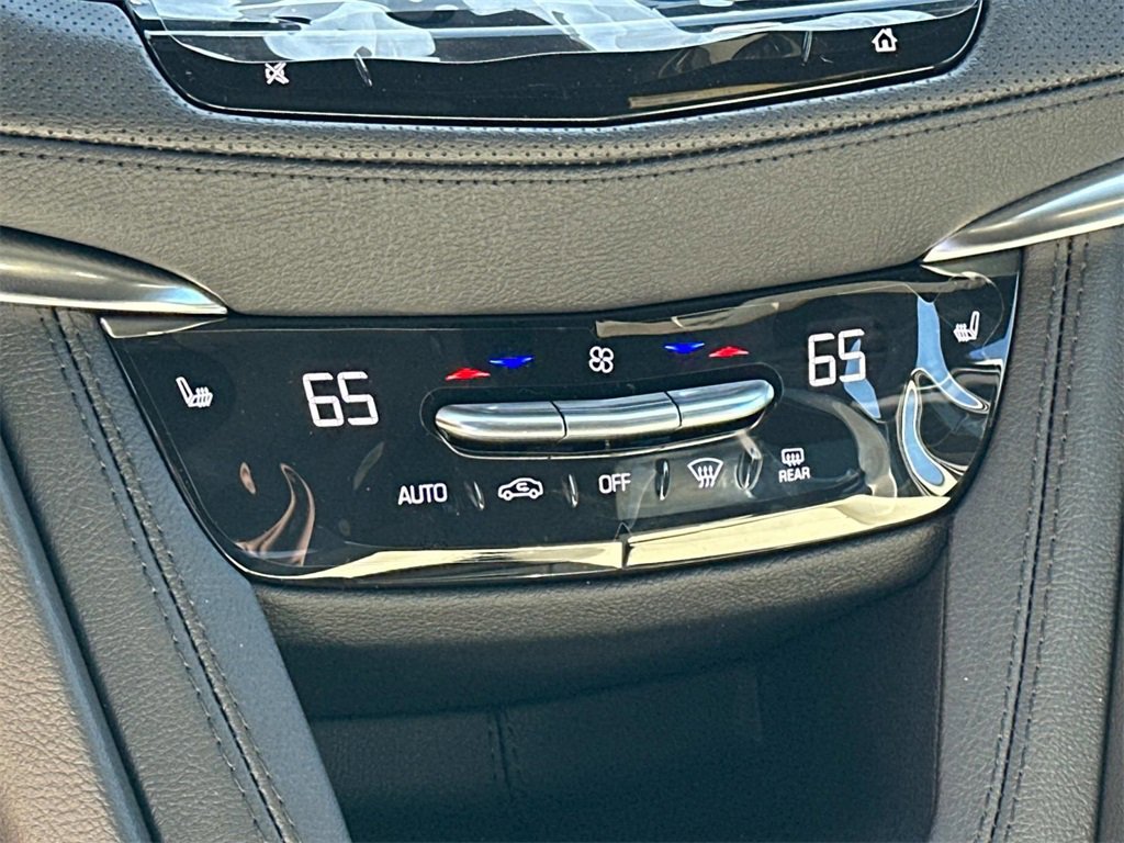 New 2025 Cadillac XT5 Sportv image 13