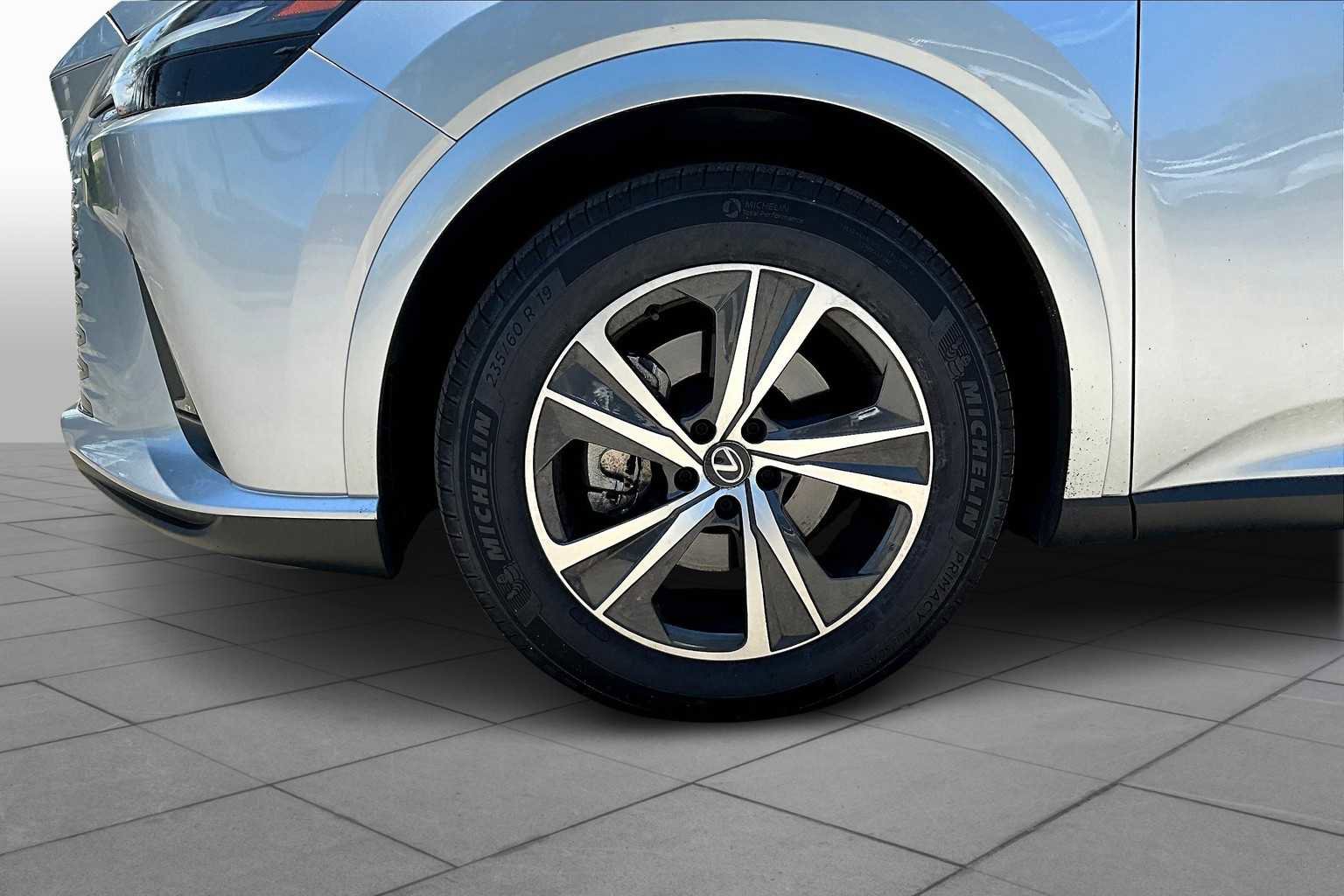 Used 2023 Lexus RX 350 Premium w/ Accessory Package (Z1) image 20