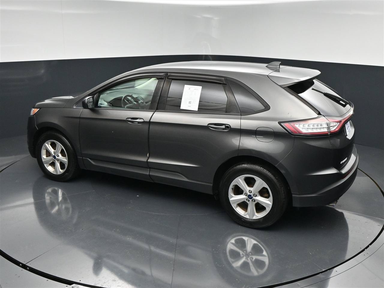 Used 2016 Ford Edge SE AWD/4WD image 26