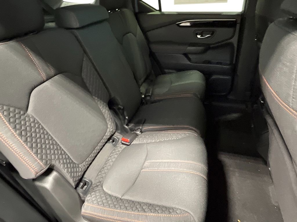 New 2025 Honda Pilot Sport image 26