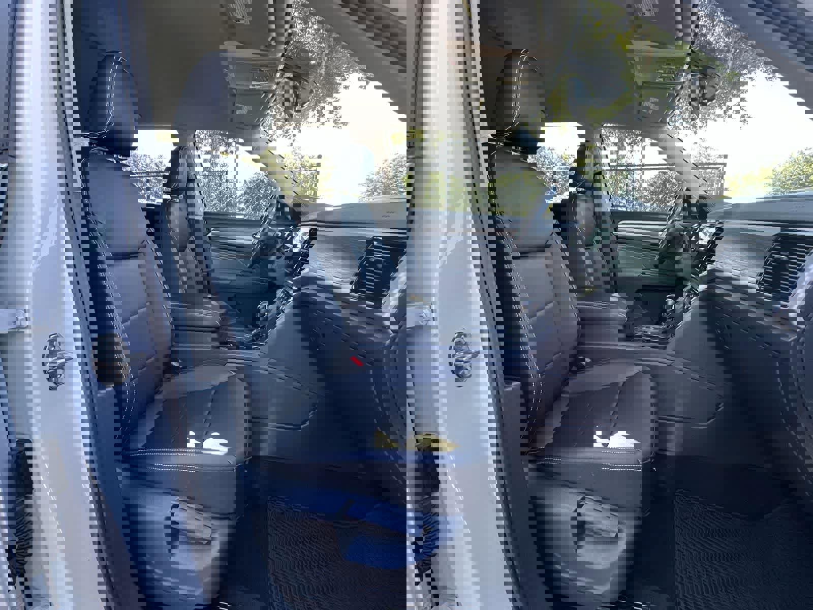 Used 2023 Volkswagen Atlas SE FWD image 9