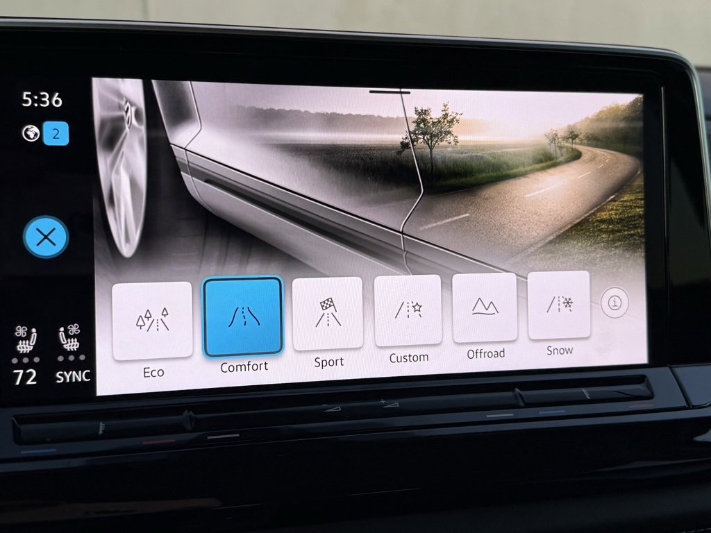 Used 2025 Volkswagen Atlas SEL image 12