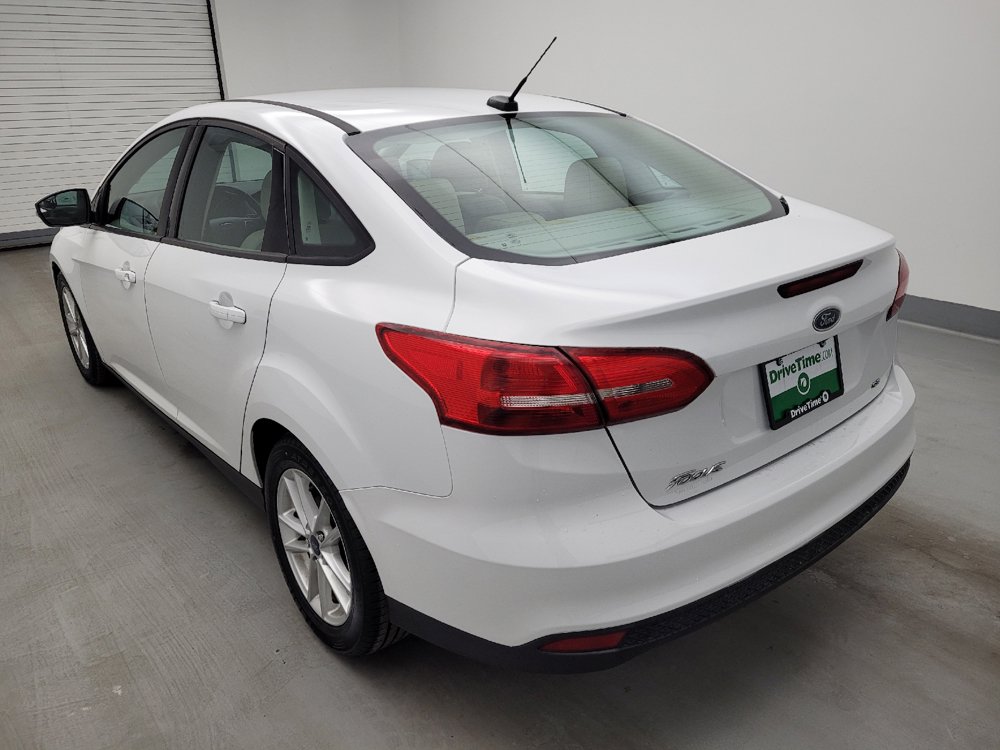 Used 2016 Ford Focus SE w/ SE Cold Weather Package FWD image 5