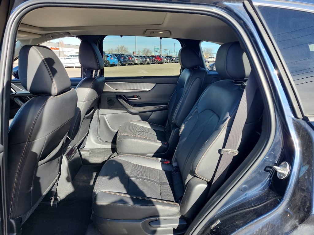 Used 2024 MAZDA CX-90 3.3 Turbo w/ Premium Package AWD/4WD image 11