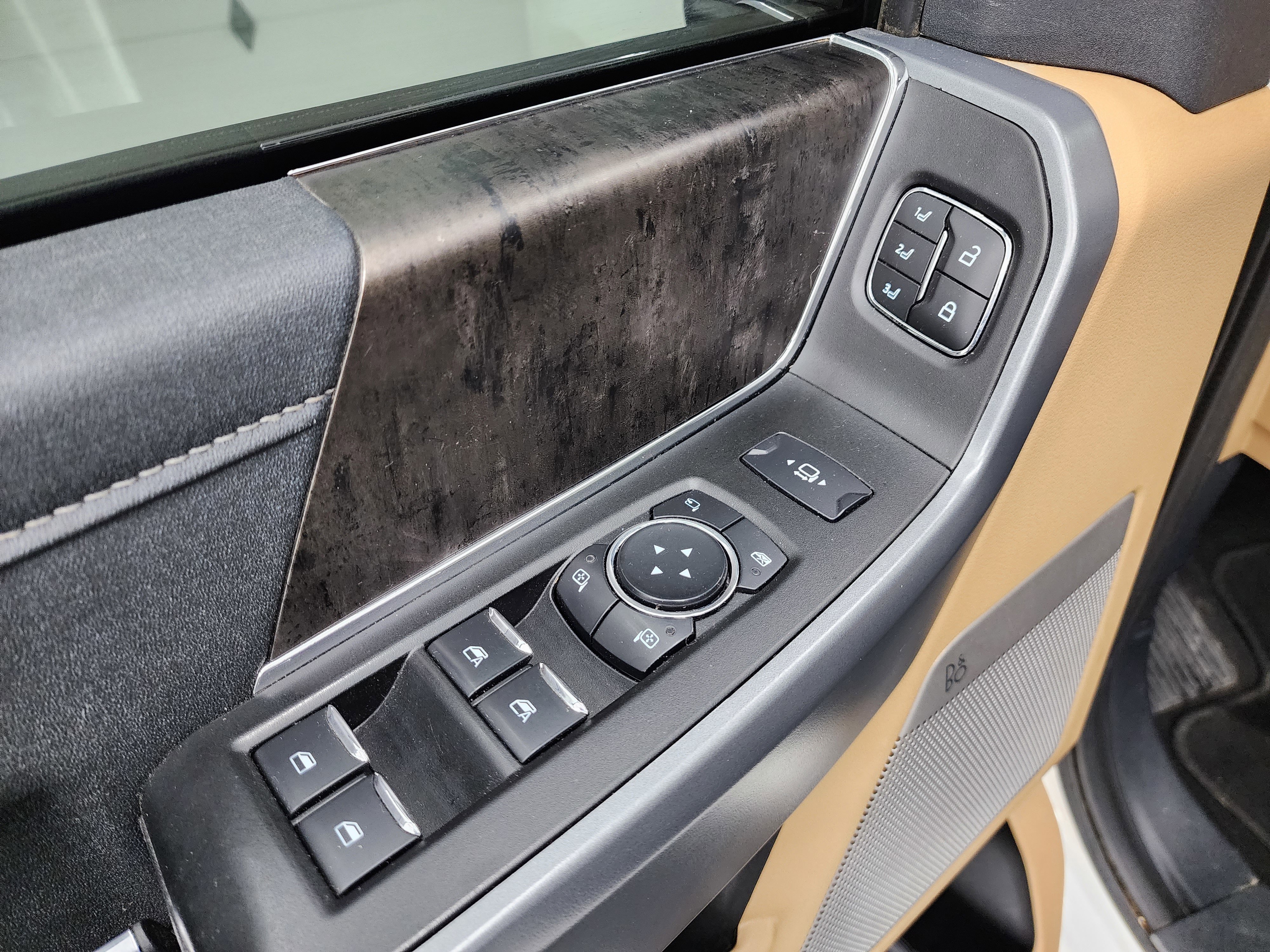 Used 2024 Ford F350 Lariat w/ Lariat Ultimate Package image 43