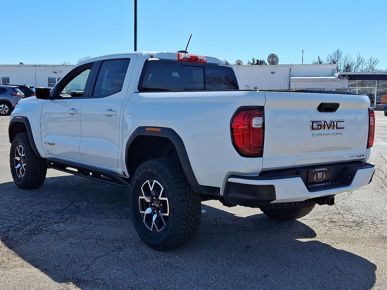 New 2025 GMC Canyon AT4 w/ AT4X Package AWD/4WD image 11
