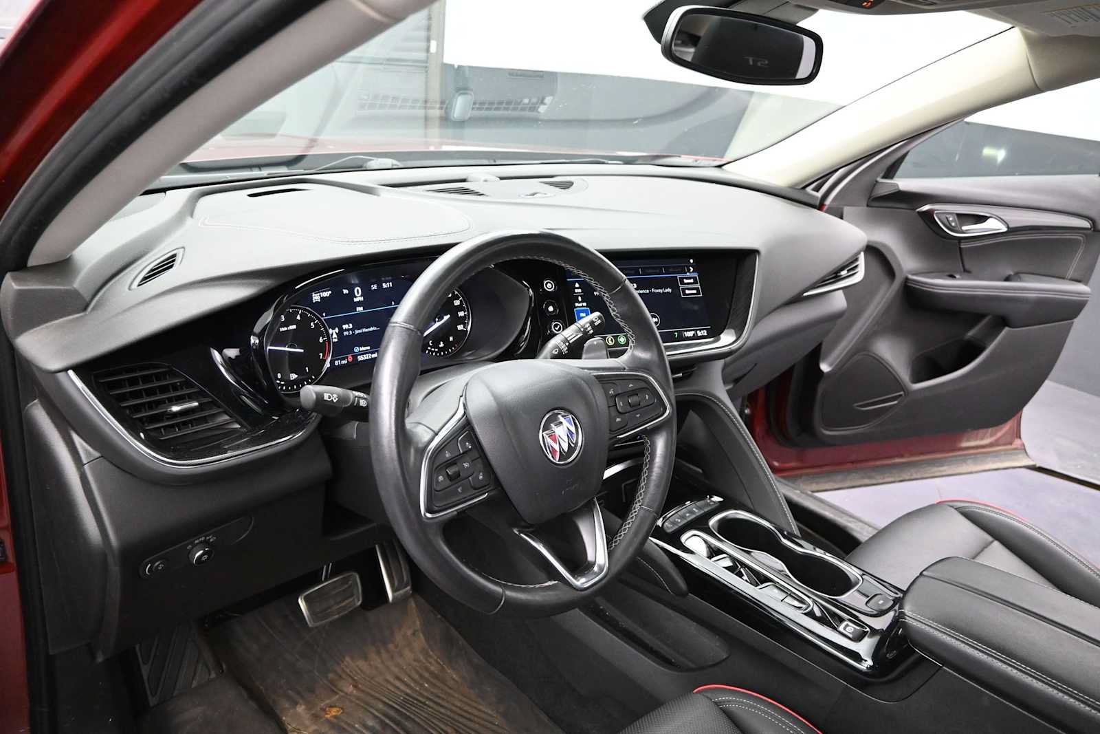 Used 2022 Buick Envision Essence w/ Sport Touring Package AWD/4WD image 10